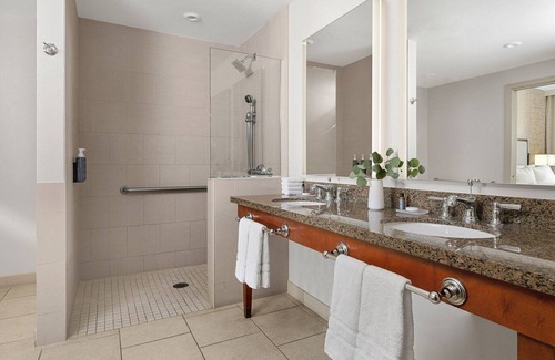 Palm Desert Villa | Charming 1-bedroom villa in superb Palm Desert with AC, fitness room, pools