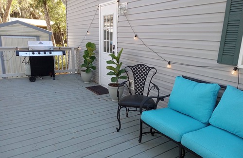 Salt Springs Cottage | Charming 1-bedroom cottage in beautiful Salt Springs Resort on Lake Kerr