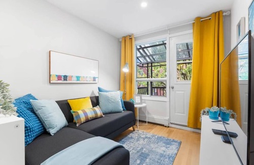 Nouveau-Rosemont Apartment | Charming 1 BR Apartment in Montreal, Cozy and fully equipped