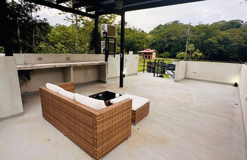 Jaco Apartment | Charming 1-bedroom apartment in Punta Leona near playa blanca & jaco. W/Pool