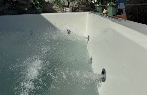 Tropical del Este Apartment | Charming 1-bedroom apartment with WiFi, Big private Jacuzzy Santo Domingo
