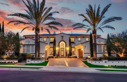 San Clemente House | Charming 1-bedroom house in fabulous San Juan Capistrano with fitness room, WiFi