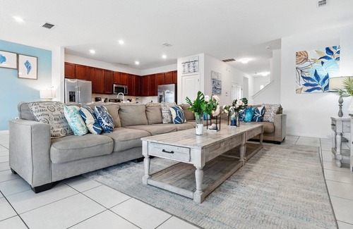 Veranda Palms House | Charming 10 Bed Pool Home with Game Room-2576SD