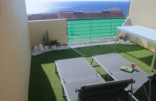 Las Caletillas Apartment | Charming 120 m2 with sea and mountain views.
