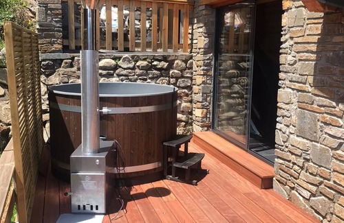 Les Angles Ski Chalet | Charming 16Pax chalet 7 bedrooms 5 bathrooms 5 WCs including 3 suites