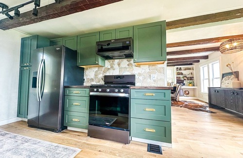 Morrisville Other | Charming 1810 farmhouse on 24 acres w/gorgeous mountain views, 2 bedrooms &WiFi