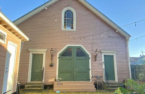 Algiers Point Cottage | Charming 1900s Carriage House in New Orleansn