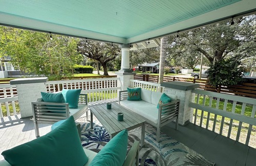Old Seminole Heights House | Charming 1920 Bungalow in Seminole Heights, Tampa: 2BD/2BA Gem with Character!