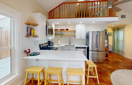 Truman Annex House | Charming 1923 2 Bedroom, 1 Bath home with bonus loft.