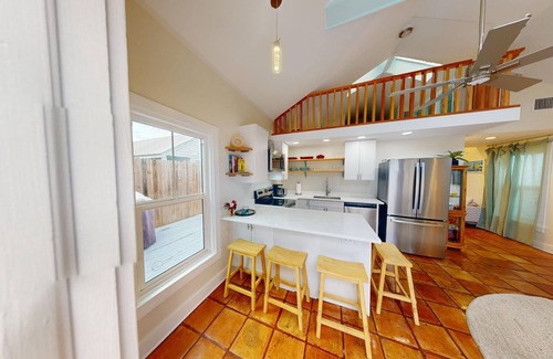 Truman Annex House | Charming 1923 2 Bedroom, 1 Bath home with bonus loft.
