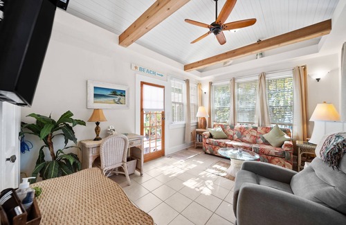Pass-a-Grille Cottage | Charming 1930s Gulfside Bungalow in Spanish Triplex - 1 Minute from Best Beach