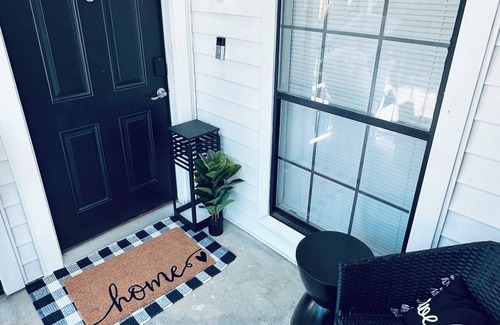 Greater Belhaven Apartment | Charming 1bedroom apartment in delightful Jackson-Belhaven with reserved parking