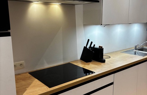 Wondelgemstraat Apartment | Charming 1BR Apartment | Walk to City Center