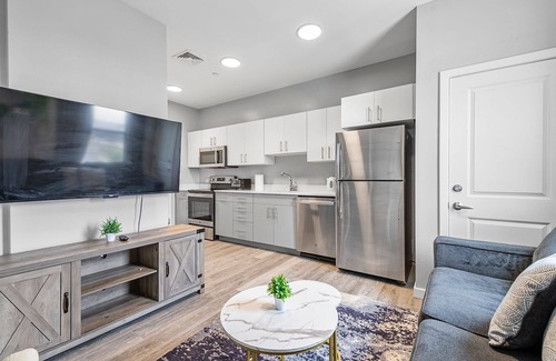 Everett Apartment | Charming 1BR Near Encore 0947