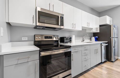 Everett Apartment | Charming 1BR Near Encore 0947