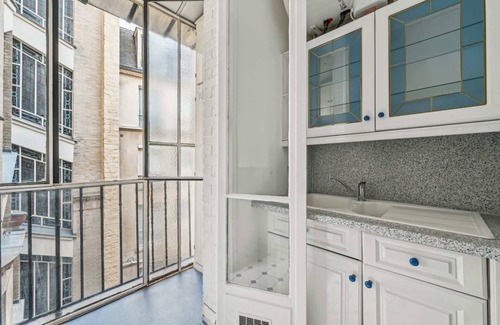 7th Arrondissement Apartment | Charming 1BR - Walk to Eiffel Tower