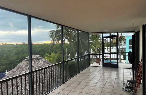 Islamorada House | Charming 2/2 in Islamorada - Private Access to White Marlin Beach