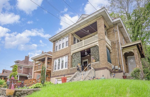 Roselawn Finance Apartment | Charming 2-bdrm Apartment near University, Zoo & Hospitals
