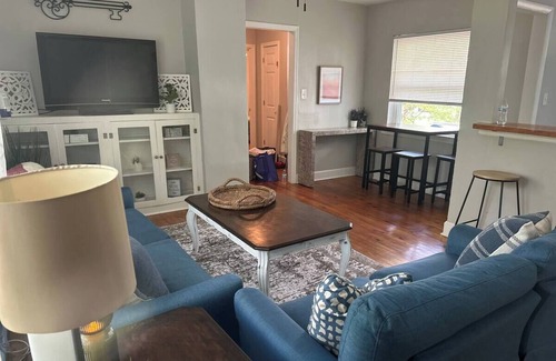 Tallahassee House | Charming 2-bdrm home w. fitness room in Tallahassee- near universities & Capitol