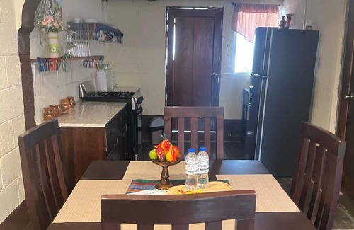 San Lucas Toliman House | Charming 2-bedroom house in delightful San Lucas Tolimán with WiFi