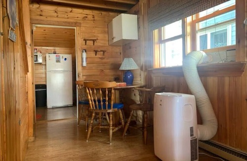 Old Orchard Beach Cottage | Charming 2-bedroom Oceanside Cottage in Old Orchard Beach