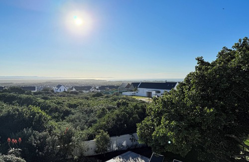 Saint Francis Bay House | Charming 2-Bedroom Home in St Francis Bay, Overlooking the Links Golf Course