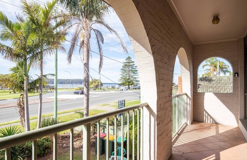 Batemans Bay Apartment | Charming 2-Bed Apartment with Bay Views