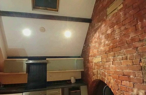 Huddersfield Apartment | Charming 2 Bed Mezzanine Apartment