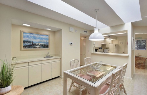 St. Simons Island Condo | Charming, 2-bedroom 2-bath condo in enjoyable St. Simons Island