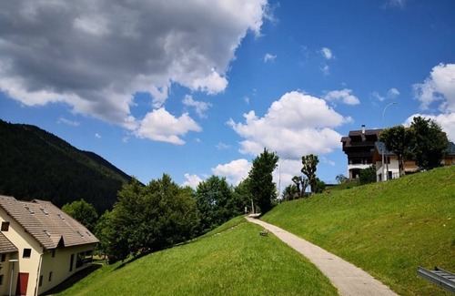 Villard-de-Lans Apartment | Charming 2-Bedroom Apartment with Balcony, Parking & Ski Storage in Villard-de-Lans