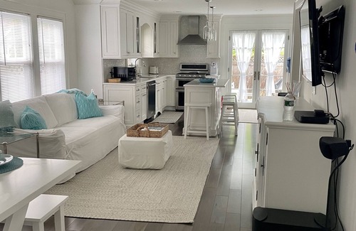 Bradley Beach House | Charming 2 bedroom 1 bath Beach Cottage located in Avon 4 blocks to the beach