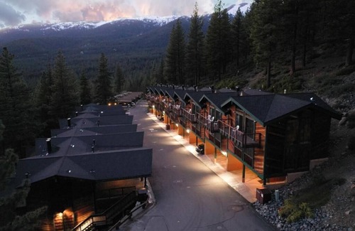 Incline Village House | Charming 2-bedroom townhome in Incline Village close to mountain and restaurants
