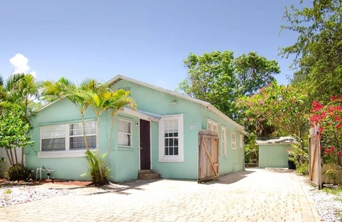 Palm Beach - West Palm Beach House | Charming 2-bedroom bungalow in perfect West Palm Beach, Northwood Harbor with AC