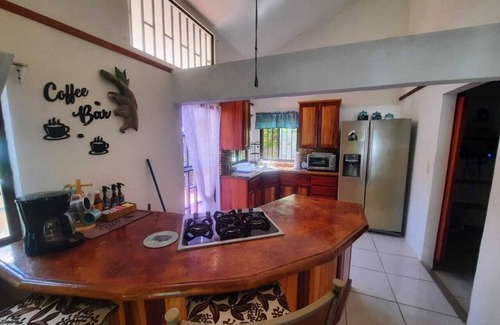 Puerto Jimenez House | Charming 2-bedroom house with WiFi, AC in amazing Puerto Jiménez