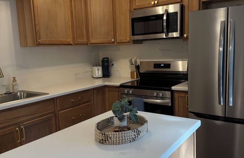Port Canaveral House | Charming 2-bedroom townhome with AC, WiFi in awesome Cape Canaveral
