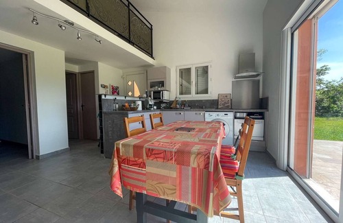 Porto-Vecchio House | Charming 2-Bedroom House with Garden, Terrace, and Parking Near Santa-Giulia Beach