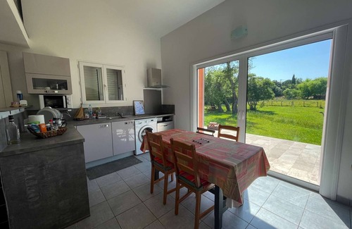 Porto-Vecchio House | Charming 2-Bedroom House with Garden, Terrace, and Parking Near Santa-Giulia Beach