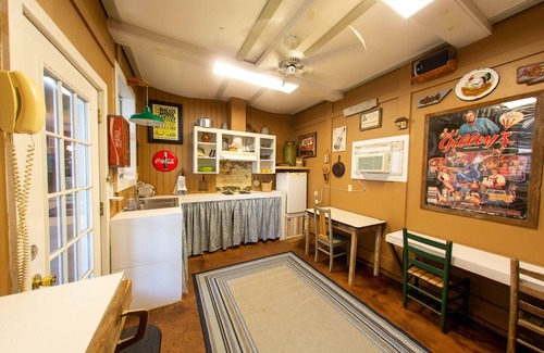 Breaux Bridge House | Charming 2-bedroom house in fabulous Breaux Bridge with WiFi, AC