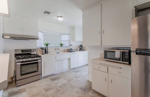 Monterey Park House | Charming 2-bedroom house in amazing Monterey Park with AC