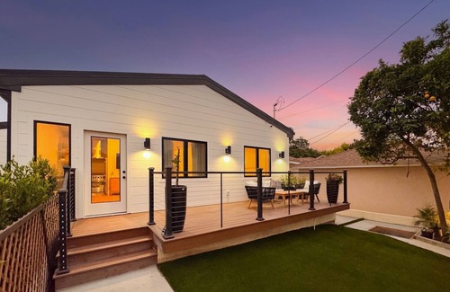 South Redondo House | Charming 2-bedroom house in Redondo Beach with AC