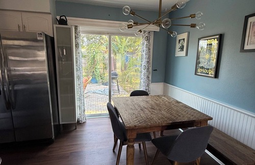 St. Petersburg - Clearwater House | Charming 2-bedroom house in peaceful St. Petersburg with AC, Bonus Room