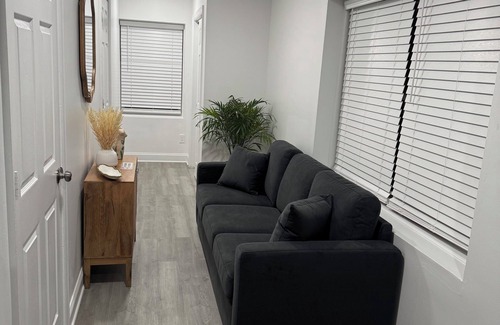 West New York Apartment | Charming 2-bedroom apartment in fabulous West New York with WiFi, AC