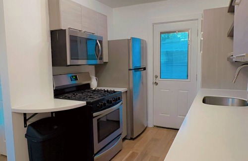 Downtown Charleston House | Charming 2-bedroom, 1.5 bath townhome in historic Charleston with free parking.