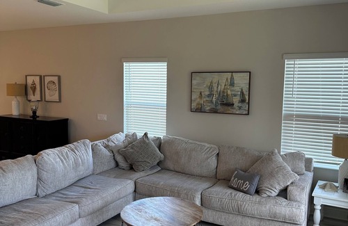 Parrish House | Charming 2-bedroom 2 bath plus den house with AC, WiFi in beautiful Parrish