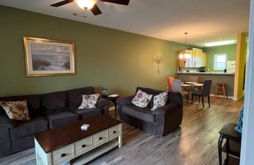 Historic District Condo | Charming 2 Bedroom/2 Bath Condo with Screened in Porch Villages at Five Points
