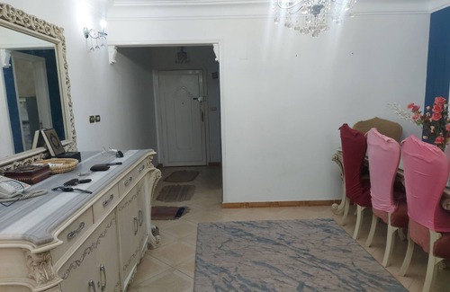 Ar-Raml 1 Apartment | Charming 2-bedroom apartment in enchanting Alexandria with WiFi, fitness room.
