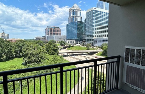 Charlotte Apartment | Charming 2-bedroom Apartment in Uptown Charlotte, Minutes to BOA Stadium