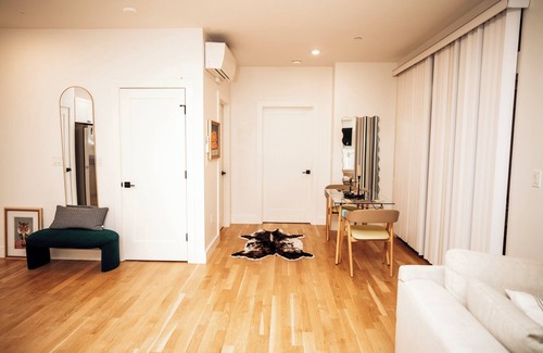 Wakefield Apartment | Charming 2-bedroom apartment in Wakefield with AC,