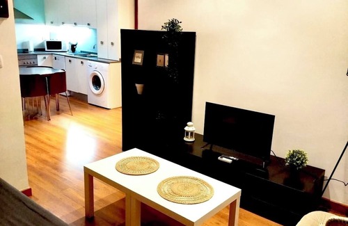 Morvedre Apartment | Charming 2-bedroom apartment in fabulous València with AC, WiFi