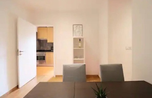 Santa Isabel Apartment | Charming 2-bedroom apartment with AC, WiFi in marvelous Lisboa